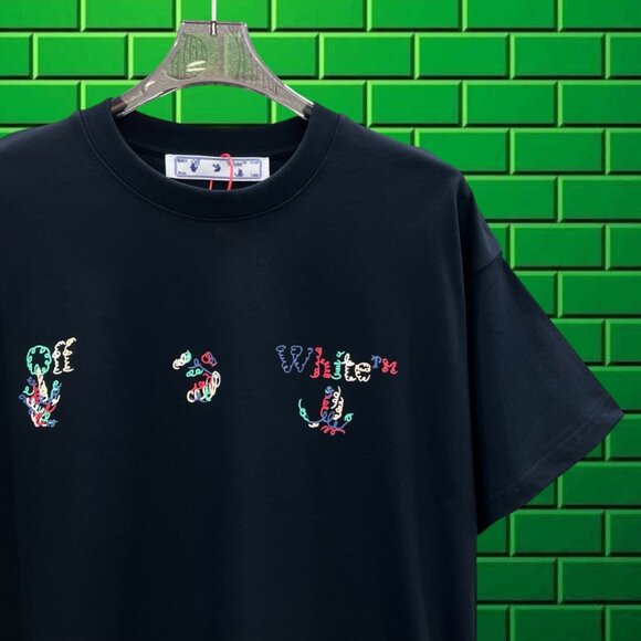 OFF-WHITE Crew neck, short sleeves - Picture 7 of 7